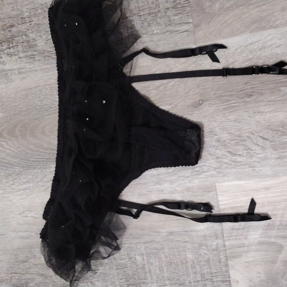 Victoria's Secret Large Thong Panty with black ruffles and Sequins - Picture 2 of 4